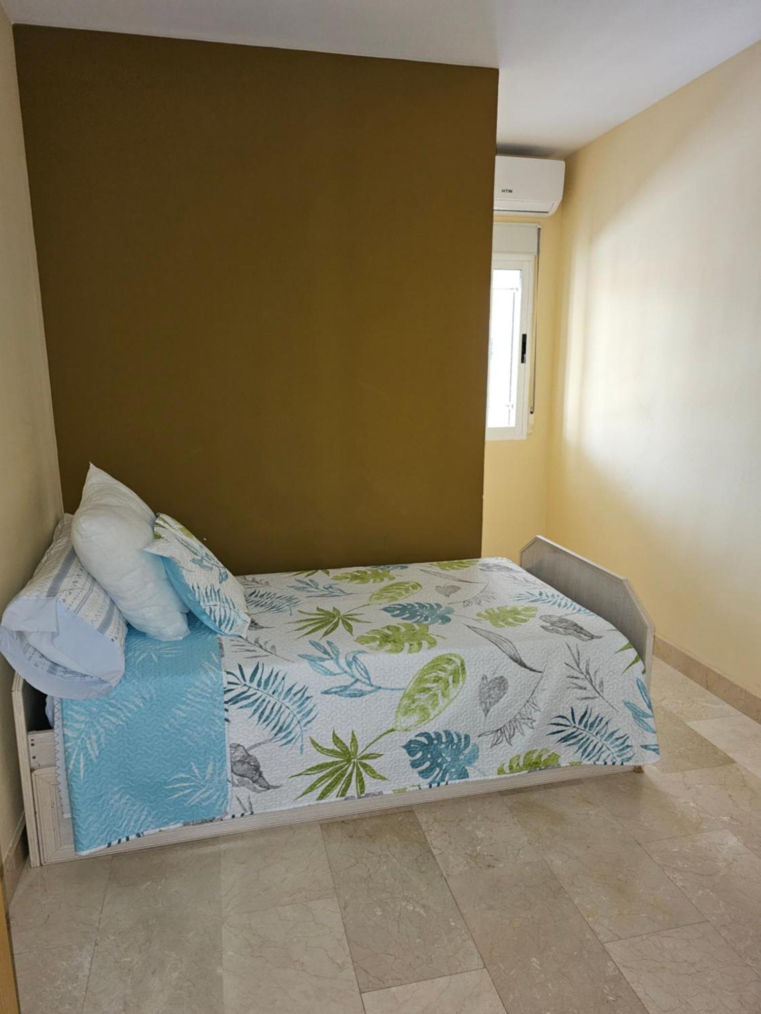 Villa Los Cantos โตเลโด ภายนอก รูปภาพ
