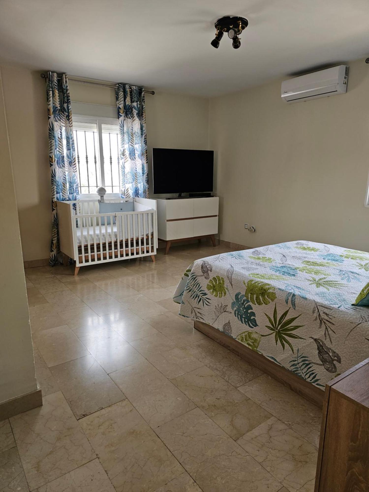 Villa Los Cantos โตเลโด ภายนอก รูปภาพ