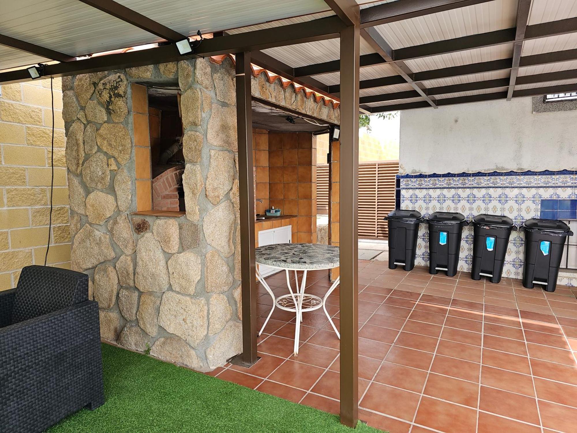 Villa Los Cantos โตเลโด ภายนอก รูปภาพ